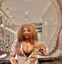 Blowjob Queen Perry With Yummy Melons - puta in Bangalore Photo 1 of 4