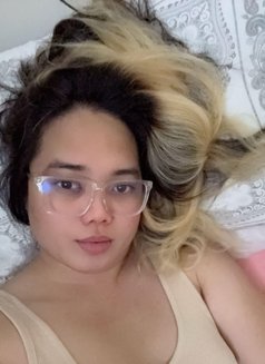 Blowmenow - Acompañantes transexual in Dubai Photo 3 of 3