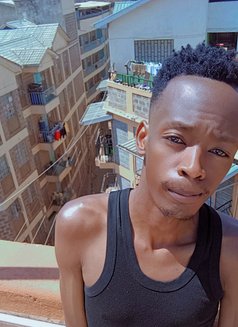 Blue - Acompañantes masculino in Nairobi Photo 1 of 6