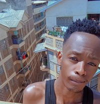 Blue - Acompañantes masculino in Nairobi