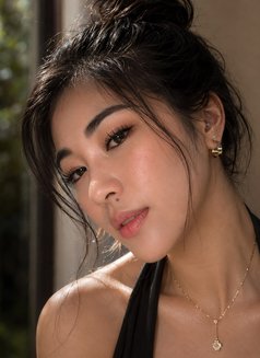 ELOI, the sexpert - escort in Mumbai Photo 9 of 12