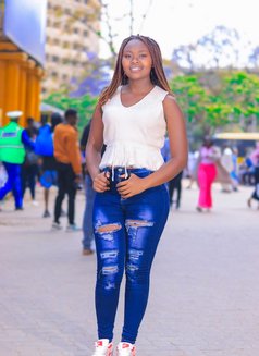 Blueberry - companion in Nairobi Photo 4 of 4