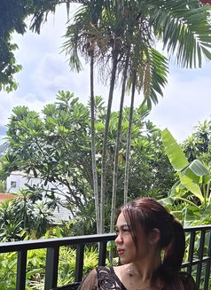 BLUESKY | Hot Thai Pornstar Videocall - puta in Bangkok Photo 9 of 13