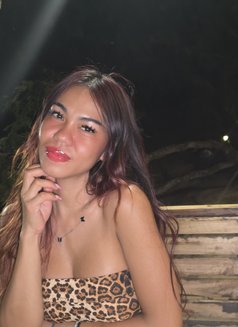 BLUESKY | Hot Thai Pornstar Videocall - puta in Bangkok Photo 11 of 13