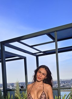 BLUESKY | Hot Thai Pornstar Videocall - puta in Bangkok Photo 10 of 19