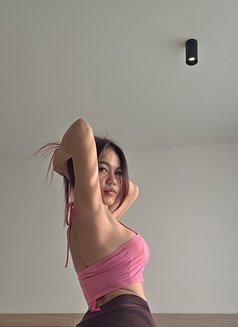 BLUESKY | Hot Thai Pornstar Videocall - puta in Bangkok Photo 14 of 19