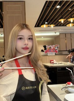 BoA - Transsexual escort in Bangkok Photo 9 of 26