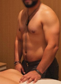 Bob - Elite Bisexual Masseur - Male escort in Dubai Photo 8 of 8