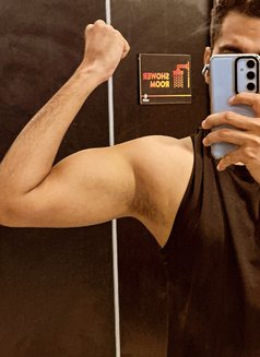 Bob - Male escort in Gurgaon Photo 1 of 2