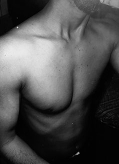 Bob - Acompañantes masculino in New Delhi Photo 1 of 2