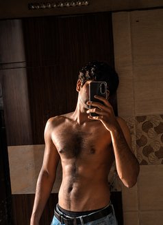 Bobber - Male escort in New Delhi Photo 1 of 1