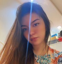 Bobbie - Transsexual escort in Riyadh