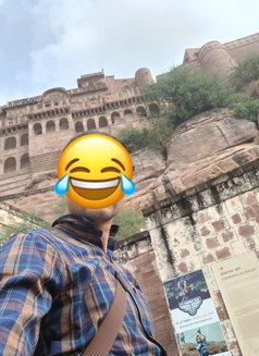 Bobby - escort in New Delhi Photo 5 of 5