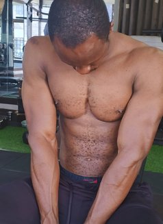 Nutty Freako - Acompañantes masculino in Nairobi Photo 5 of 8