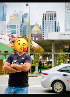 Bobby loyal - Male escort in Singapore Photo 3 of 4