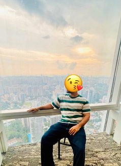 Bobby loyal - Male escort in Singapore Photo 4 of 4