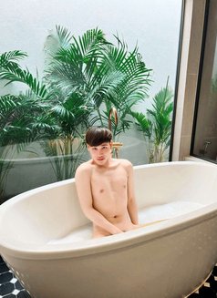 Bobie - Acompañantes masculino in Bangkok Photo 6 of 9