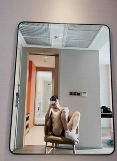 Bobie - Acompañantes masculino in Bangkok Photo 8 of 9