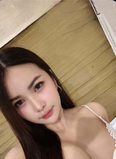 Bobo - escort in Riyadh Photo 3 of 5