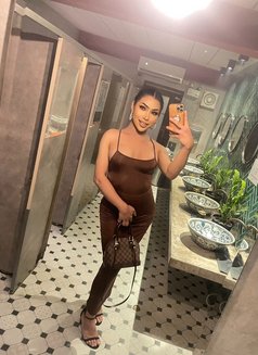 Bobos - Transsexual escort in Dubai Photo 5 of 17
