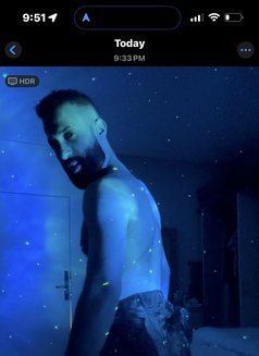 Bobs - Male escort in Riyadh Photo 6 of 7