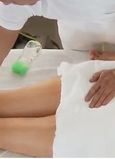 Relaxing full body Massage-Mumbai - masseur in Mumbai Photo 6 of 7