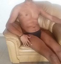 Body Massage for Ladies and Couples - Male escort in Colombo