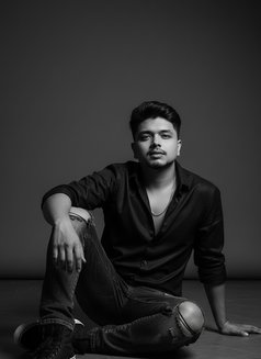 Body Massure for Female in Mumbai - Male escort in Mumbai Photo 7 of 11