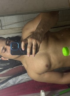 Body to body massage (gym boy) - Male escort in Dubai Photo 17 of 18