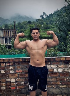 Body to body massage (gym boy) - Male escort in Dubai Photo 28 of 28