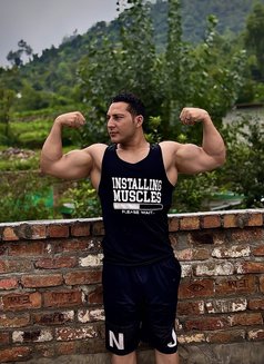 Body to body massage (gym boy) - Male escort in Dubai Photo 30 of 30