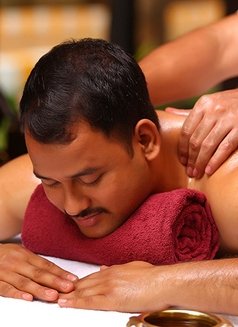 Body to Body Massage in Bangalore - Masajista in Bangalore Photo 2 of 8