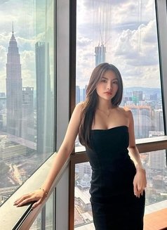 Boey - escort in Kuala Lumpur Photo 1 of 5