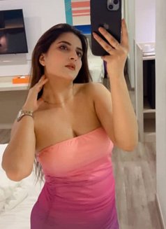 Bollywood Escorts in India - escort in Mumbai Photo 3 of 5