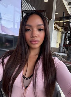 𝐁𝐥𝐚𝐬𝐢𝐚𝐧 Bombshell • Mixed - escort in Kuala Lumpur Photo 1 of 7