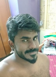 Bomma - Acompañantes masculino in Chennai Photo 5 of 8