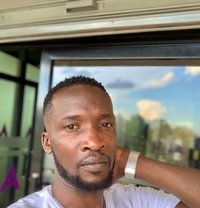 Bonface - masseur in Nairobi