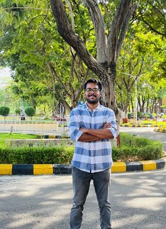 Bond - Male escort in Hyderabad Photo 1 of 1