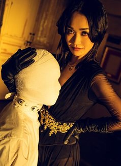 BONDAGE& DISCIPLINE/ SADISM/MASOCHISM - dominatrix in Dubai Photo 1 of 4