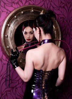 BONDAGE - dominatrix in Dubai Photo 3 of 5