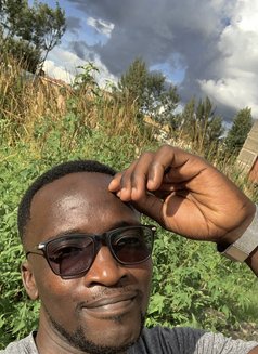 Bonface - Masajista in Nairobi Photo 4 of 4