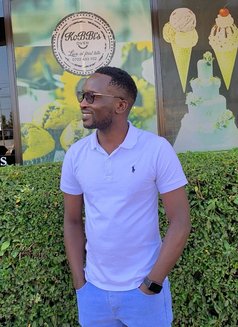 Bonface - Masajista in Nairobi Photo 6 of 7