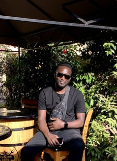 Bonface - Masajista in Nairobi Photo 5 of 6