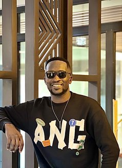 Bonface - masseur in Mombasa Photo 5 of 7