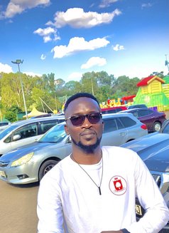 Bonface - Masajista in Nairobi Photo 5 of 7