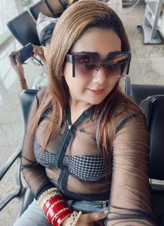 BONG BEAUTI SHEMALE DIYASEN - Transsexual escort in Mumbai Photo 26 of 26
