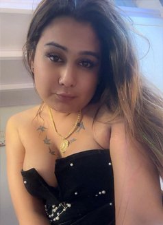 BONG BEAUTY DIYASEN - Transsexual escort in Mumbai Photo 20 of 20