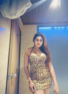 Bong Beauty DiyaSen LundSucker - Acompañantes transexual in Mumbai Photo 19 of 19