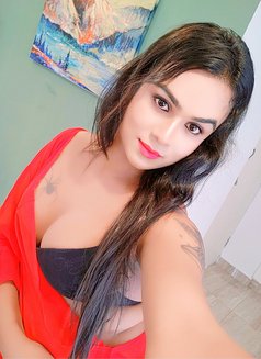 Bong beauty Silk - Transsexual escort in Bangalore Photo 28 of 29
