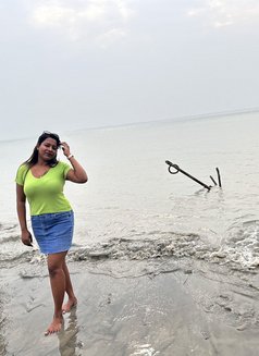 Bong Diva - puta in Kolkata Photo 2 of 8